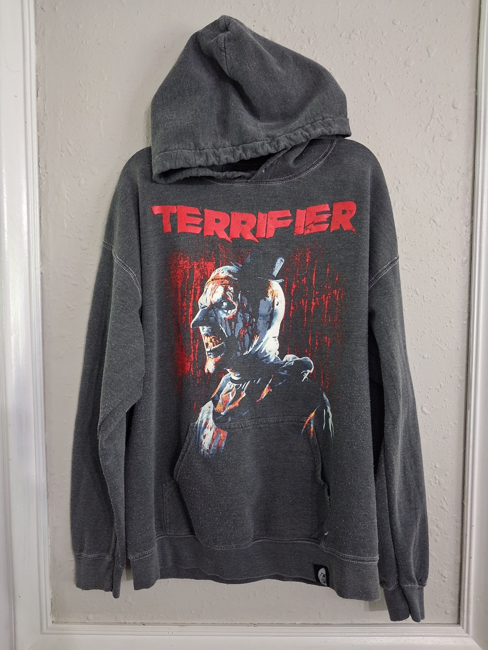 Terrified horror movie gray hoodie glow in the dark Spencer's scary clown art l